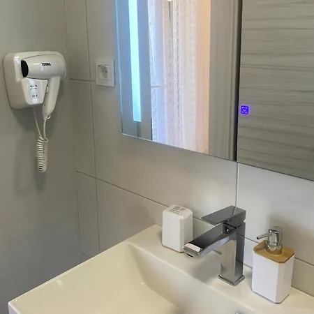 Appartement With Parking Space Lopar, Rab - 24597 Lopar