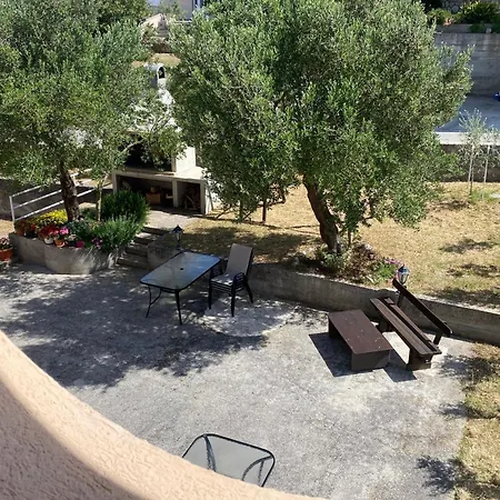 Appartement With Parking Space Lopar, Rab - 24597