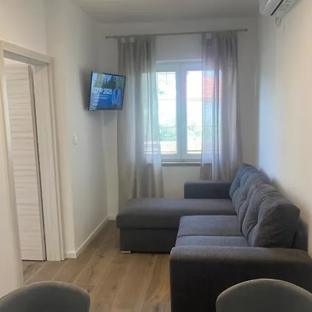 With Parking Space Lopar, Rab - 24597 Appartement *