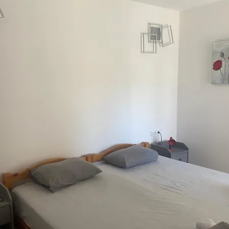 Appartement With Parking Space Lopar, Rab - 24597 *