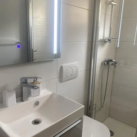 Appartement With Parking Space Lopar, Rab - 24597 Lopar