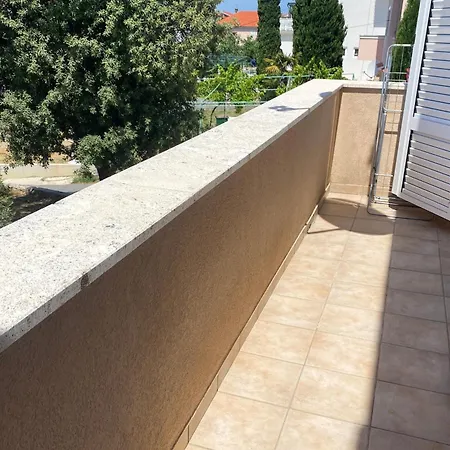 Appartement With Parking Space Lopar, Rab - 24597