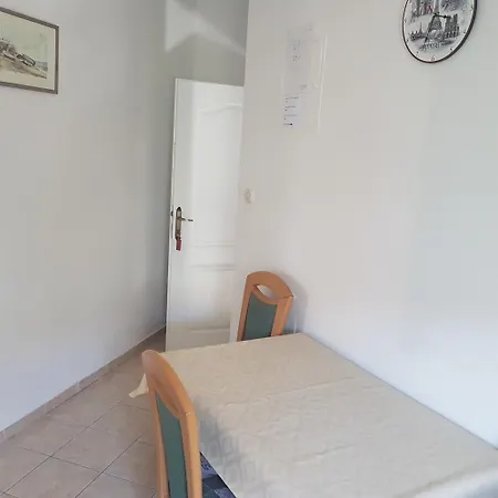 Apartment With Parking Space Lopar, Rab - 24597 *