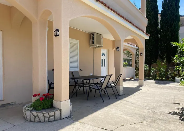 Apartament With Parking Space Lopar, Rab - 24597